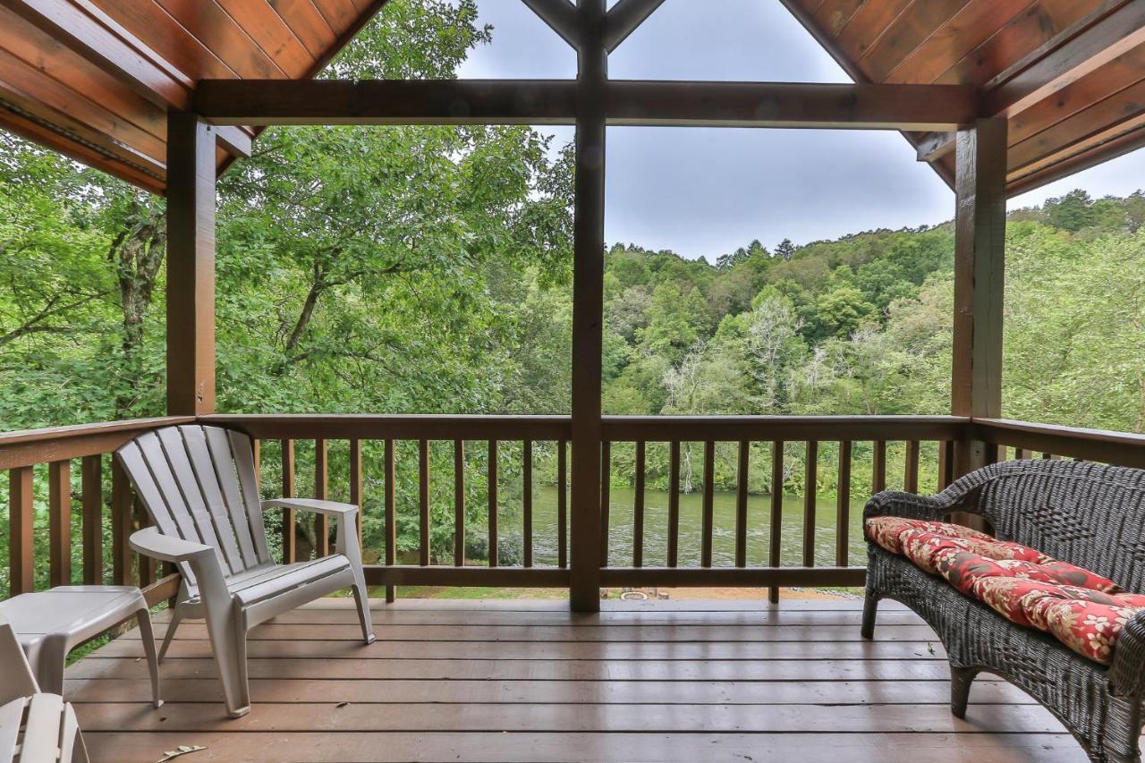 Heaven On The Toccoa Where You Will Enjoy The Sites And Sounds Of The Toccoa River Mineral Bluff Dış mekan fotoğraf