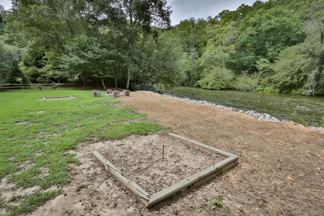 Heaven On The Toccoa Where You Will Enjoy The Sites And Sounds Of The Toccoa River Mineral Bluff Dış mekan fotoğraf