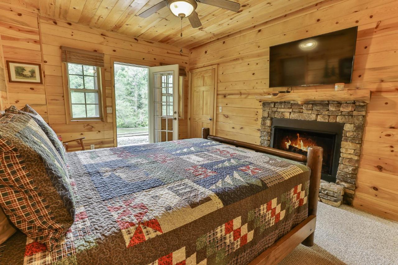 Heaven On The Toccoa Where You Will Enjoy The Sites And Sounds Of The Toccoa River Mineral Bluff Dış mekan fotoğraf